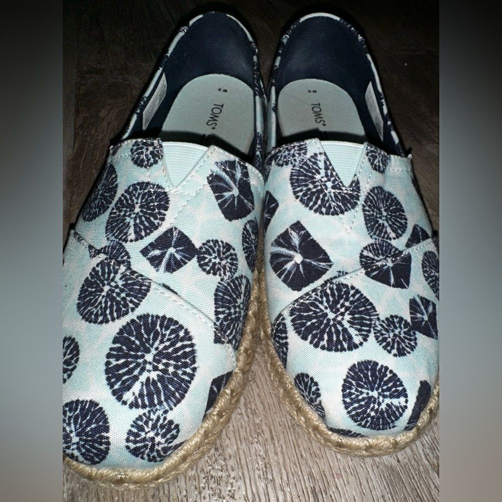 TOMS Alpargata Rope Slip-On sz 9 EUC no wear